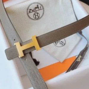 2.4 cm Hermes Gray/Black Reversible Belt with Gold H Buckle Size 80/32